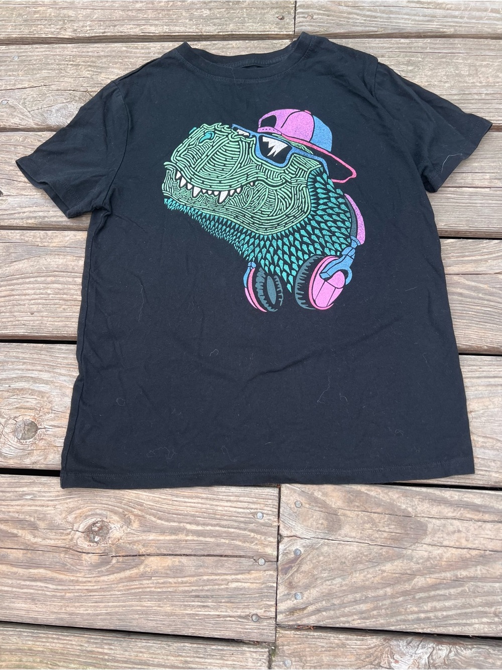 CAT & JACK Black Kids T-Shirt with Neon Dinosaur Graphic - size large (10/12)